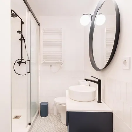 Alfama Design With Terrace By Homing