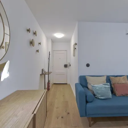 Alfama Design With Terrace By Homing *