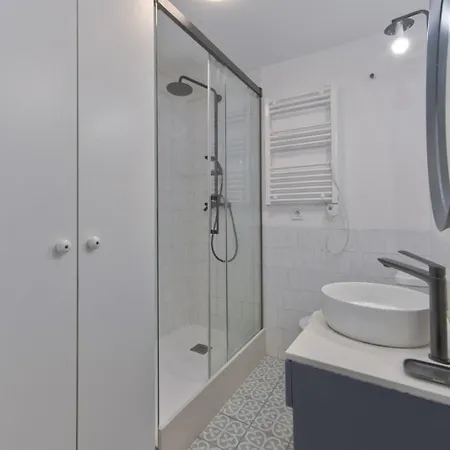 Alfama Design With Terrace By Homing * Lissabon