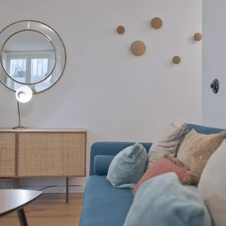 Alfama Design With Terrace By Homing