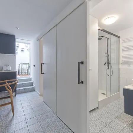 아파트 Alfama Design With Terrace By Homing 리스본