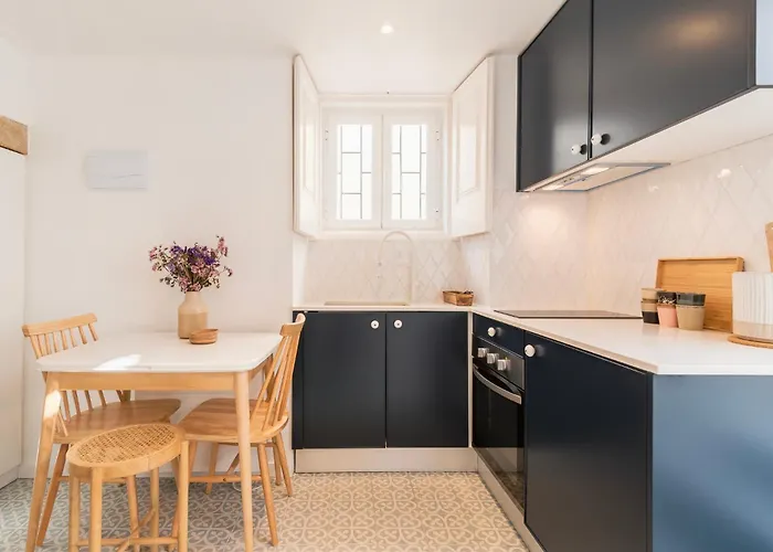 Alfama Design With Terrace By Homing Apartment