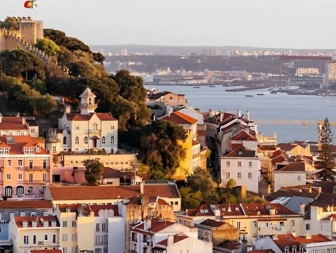 Alfama Design With Terrace By Homing Lisbon