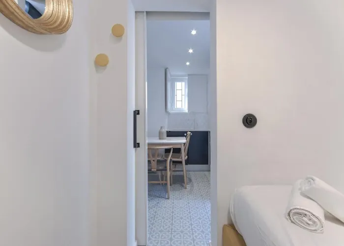 Alfama Design With Terrace By Homing Apartment *