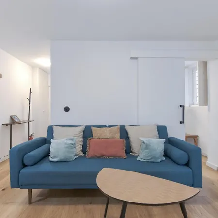 Appartamento Alfama Design With Terrace By Homing Lisbona
